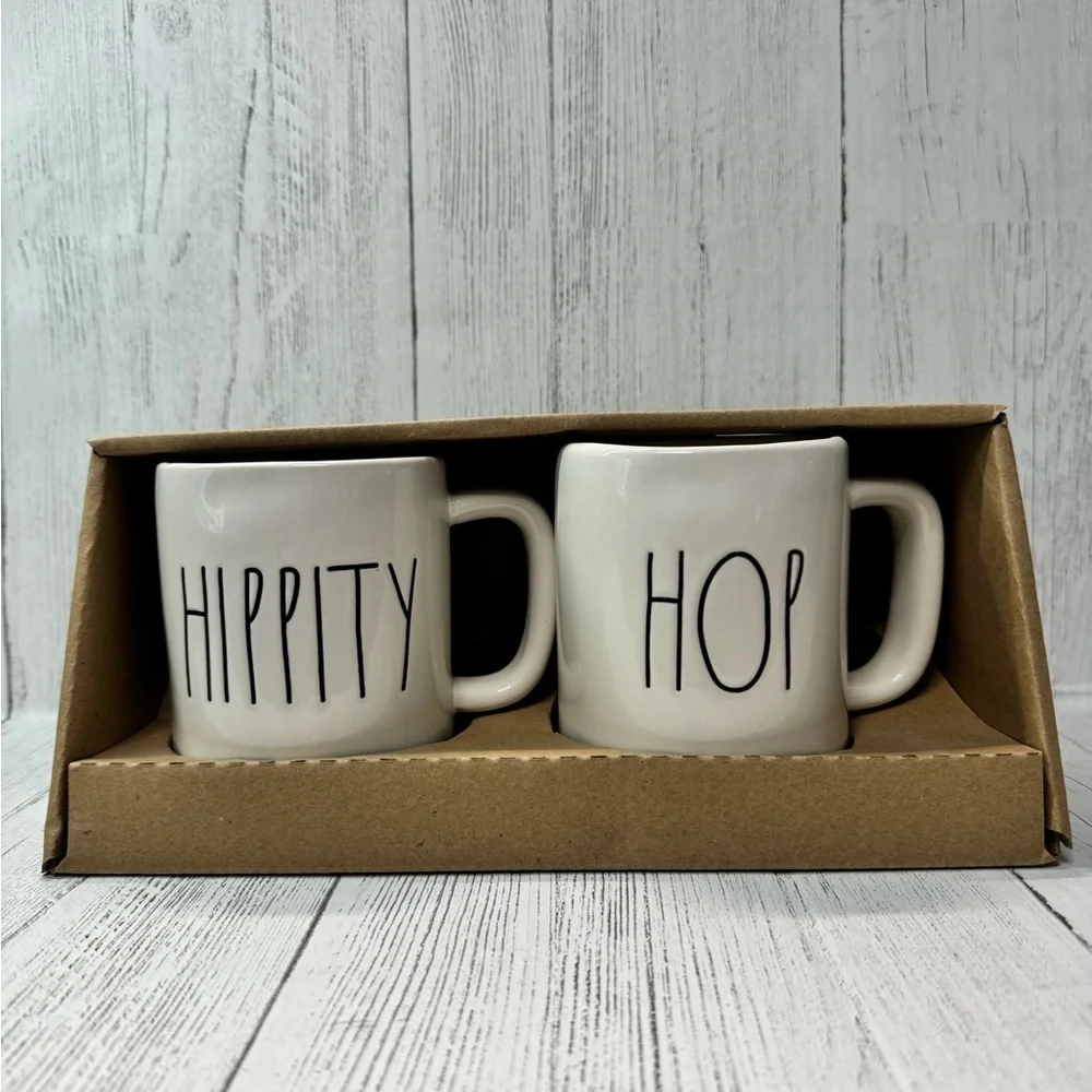 Rae Dunn, Hippity Hop Easter 16oz Mug Set